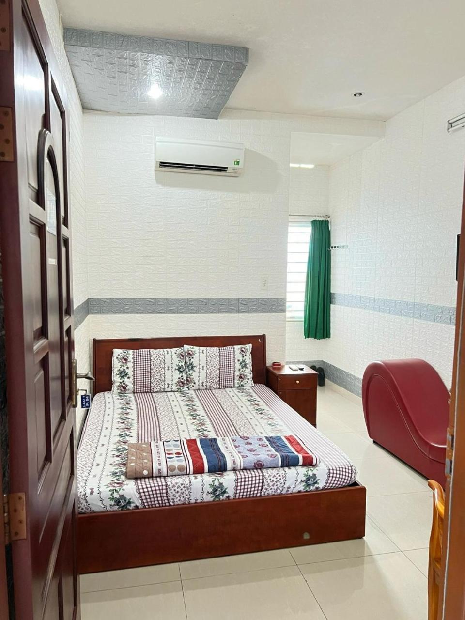 Khach San Khanh Du - Khanh Du Hotel Bien Hoa Bagian luar foto